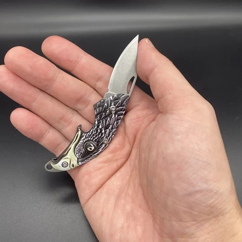 Coltello pieghevole inciso 3D  - Edc Carry Knife recensione e prezzo